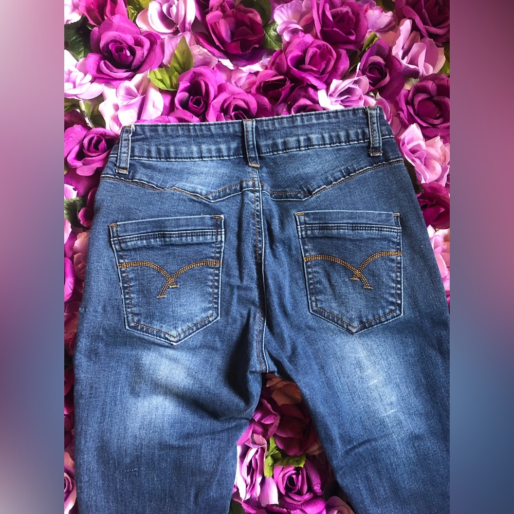 Ripped jeans - Picture 3 of 4